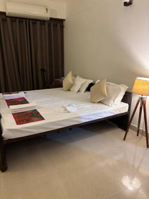 The Grand Ganga Room 2 Near Sangam Allāhābād Junction Exteriér fotografie